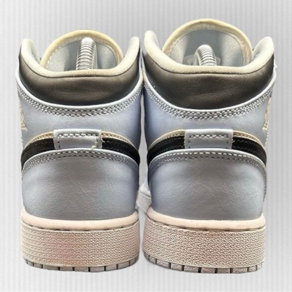 Nike Air Jordan 1 Low Baby Blue Black Cream | Size 5.5Y/7W - Picture 8 of 13